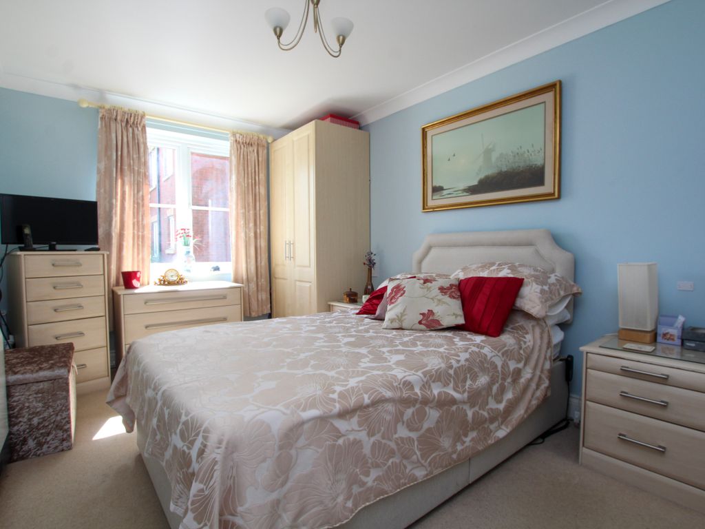 1 bed flat for sale in Brampton Way, Portishead, Bristol BS20, £189,950