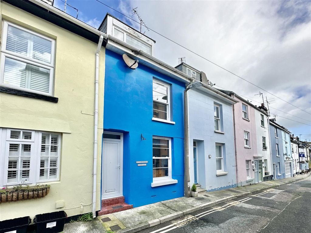 3 bed terraced house for sale in Higher Street, Brixham TQ5, £260,000