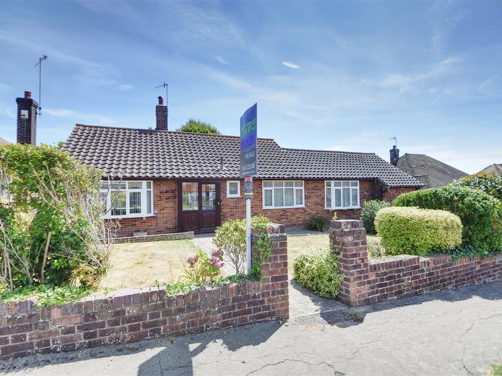 2 bed detached bungalow for sale in Winston Drive, Bexhill-On-Sea TN39, £301,500