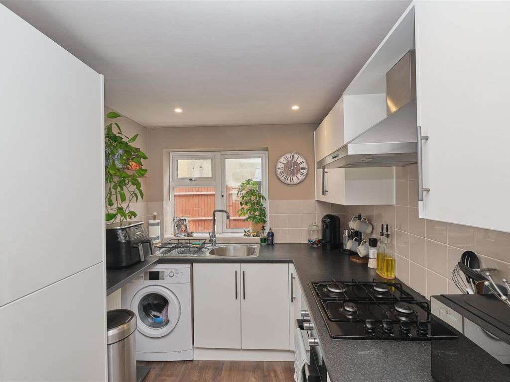 2 bed semi-detached house for sale in Brooklyn Road, Seaford BN25, £299,950