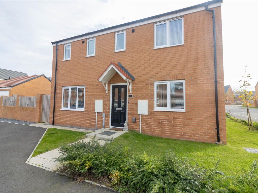 3 bed detached house for sale in Toft Court, St Nicolas Manor, Cramlington NE23, £255,000