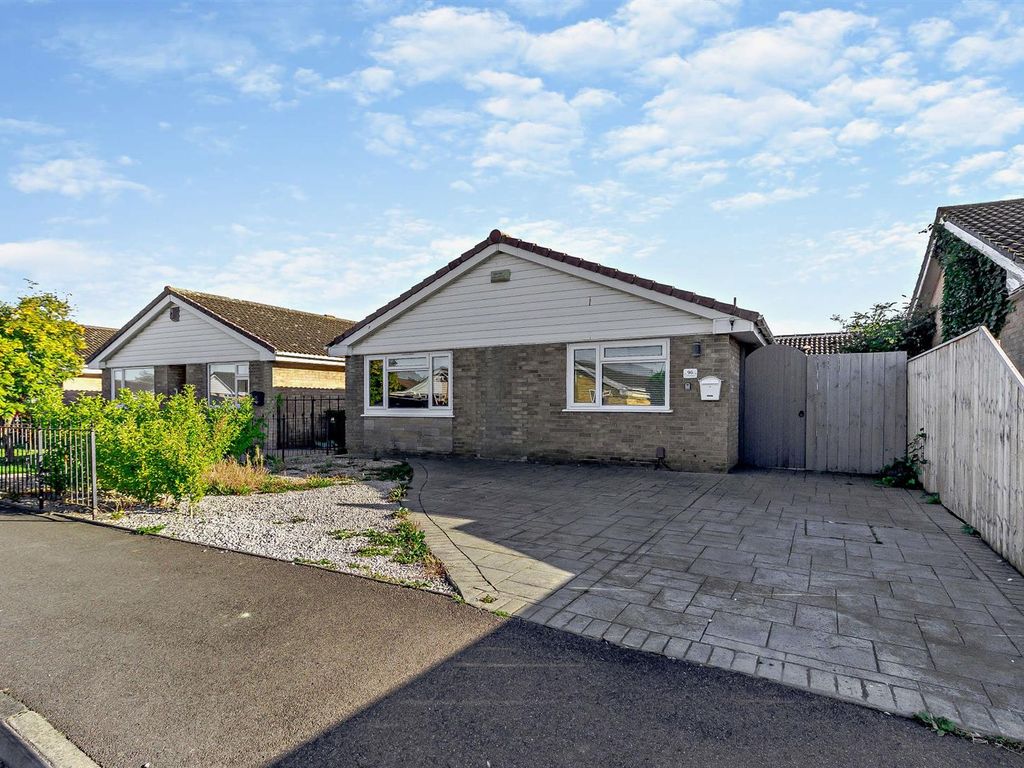 4 bed detached bungalow for sale in Mount Leven Road, Yarm TS15, £240,000