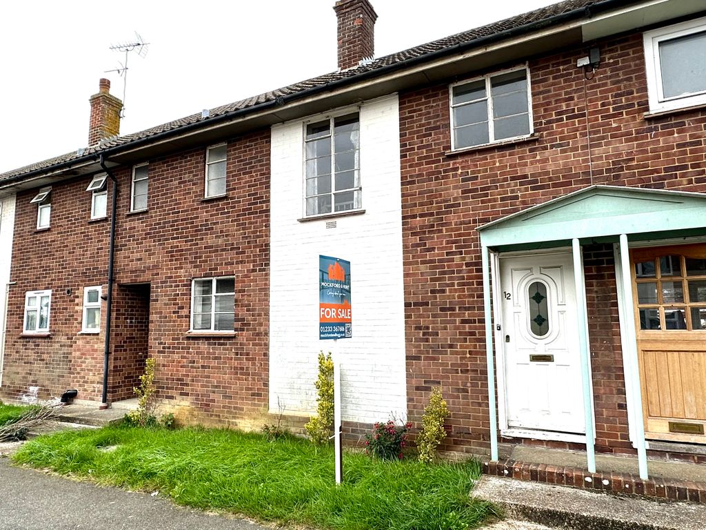 3 bed terraced house for sale in Greenside, High Halden, Ashford TN26, £250,000