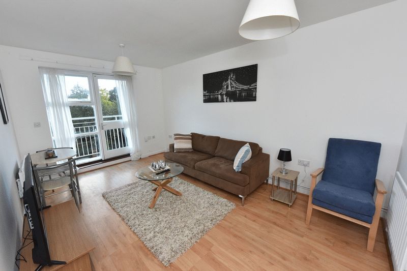 1 bed flat for sale in Lidgate Road, Camberwell, London SE15, £285,000