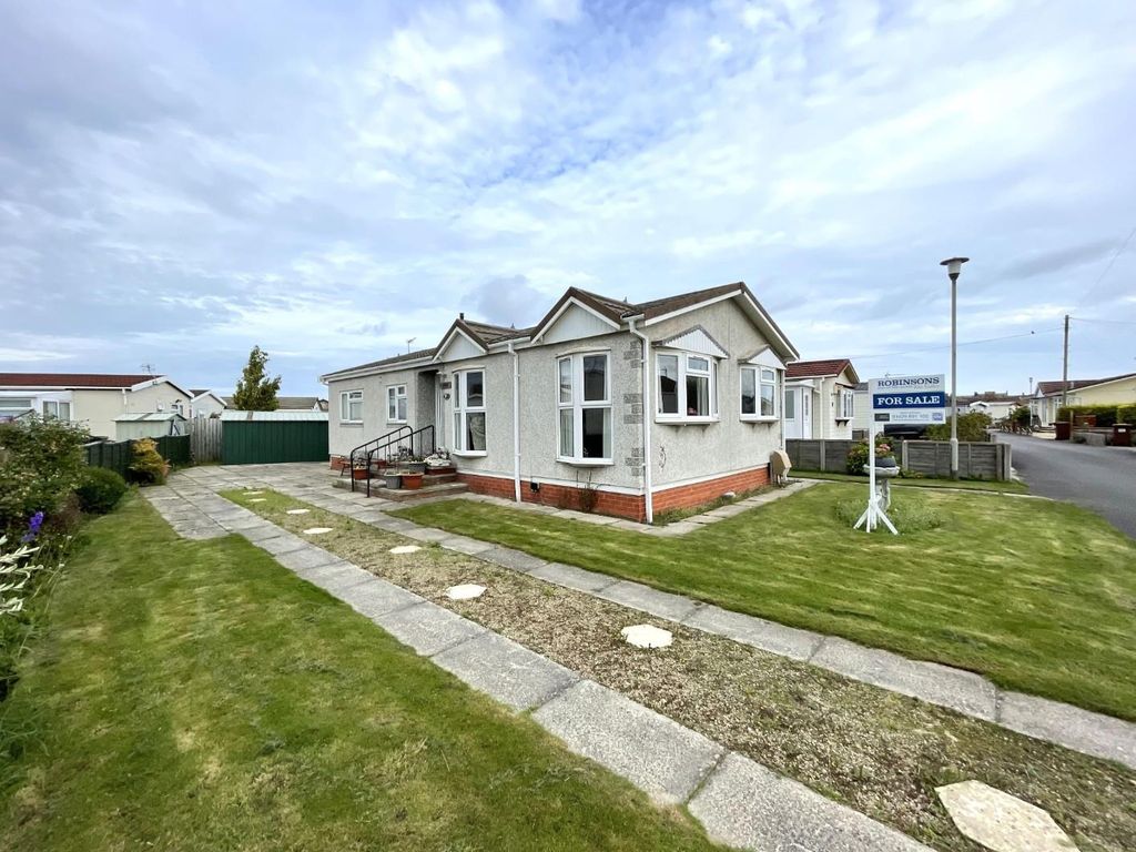 2 bed detached bungalow for sale in Sea Breeze Park, Seaton Carew, Hartlepool TS25, £100,000