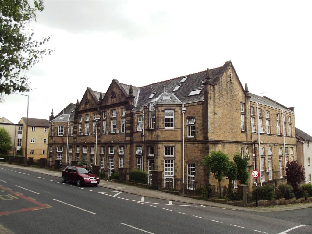 2 bed flat for sale in The Hastings, Lancaster, Lancashire LA1, £120,000