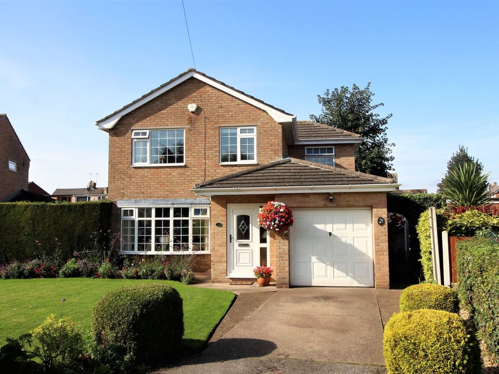 3 bed detached house for sale in Acre Close, Edenthorpe, Doncaster, South Yorkshire DN3, £300,000