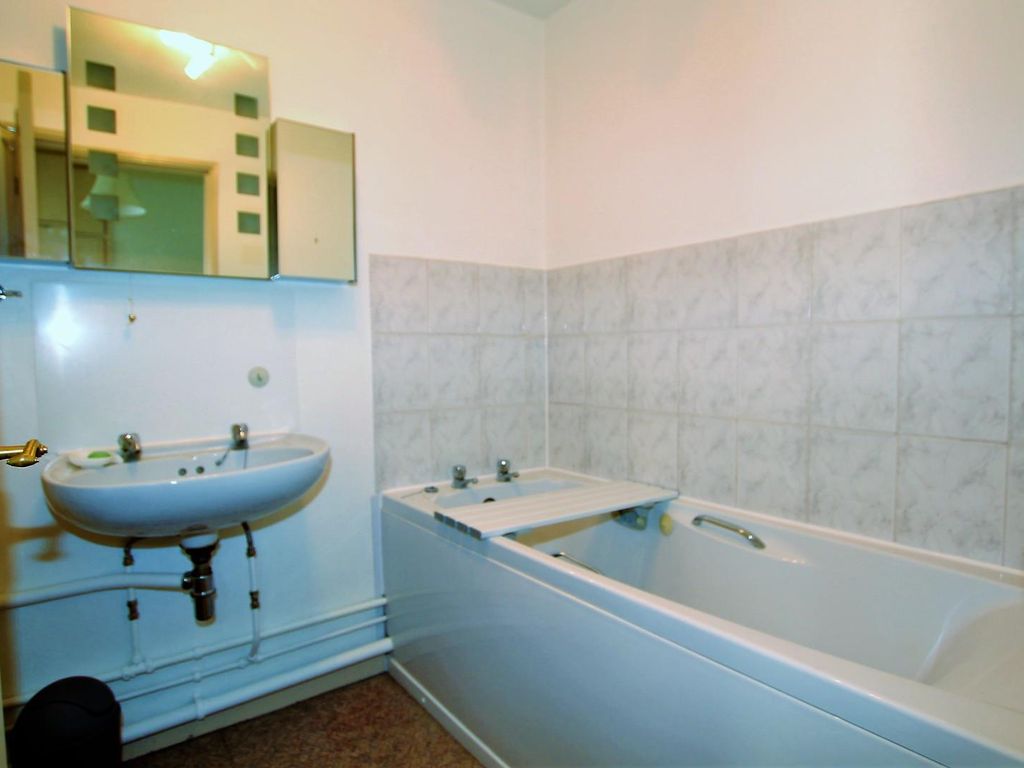 Studio for sale in St. Peters Close, Sutton Coldfield B72, £85,000