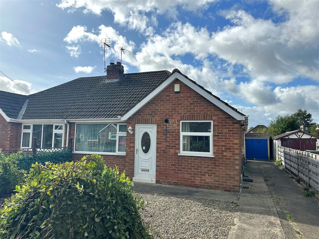 2 bed bungalow for sale in Rawcliffe Way, York YO30, £225,000