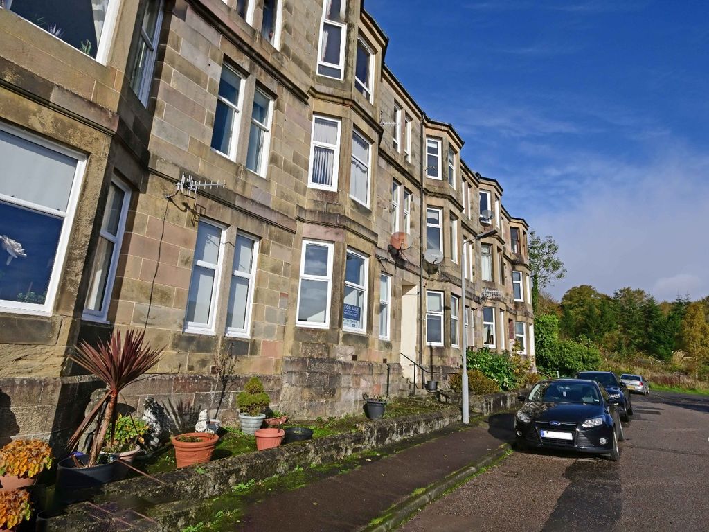 2 bed flat for sale in 2/1, 11 Argyll Terrace, Dunoon PA23, £80,000