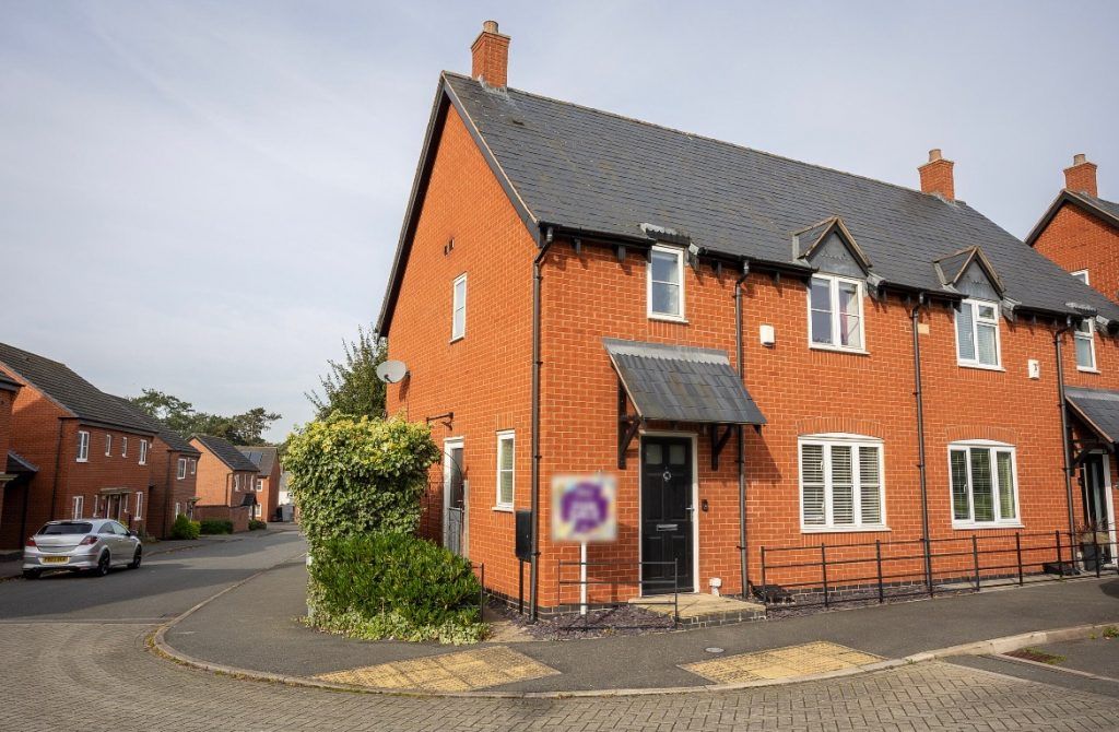 3 bed semi-detached house for sale in Armitage Drive, Rothley, Leicester LE7, £275,000