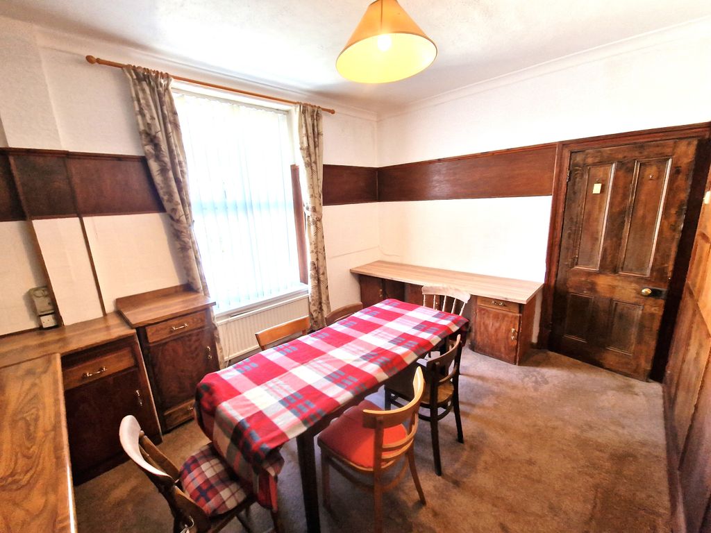 5 bed end terrace house for sale in Oak Street, Abertillery NP13, £240,000