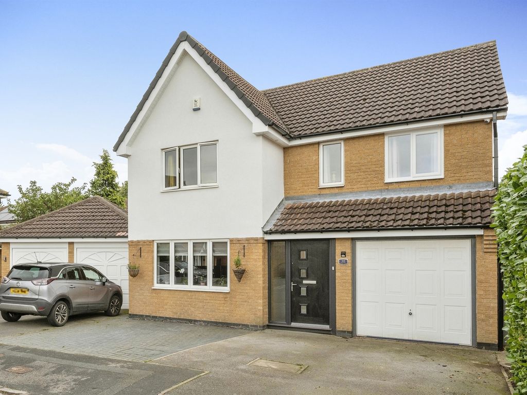 4 bed detached house for sale in Kestrel Drive, Adwick-Le-Street, Doncaster DN6, £300,000