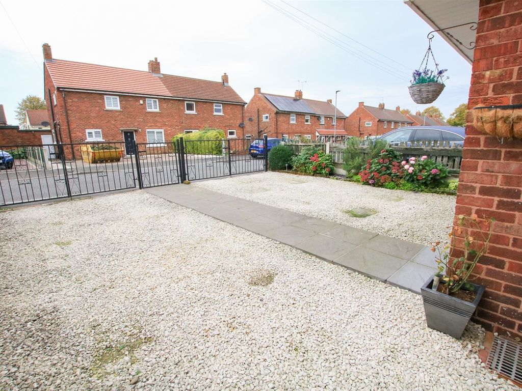 3 bed semi-detached house for sale in Central Avenue, Swinton, Mexborough S64, £170,000