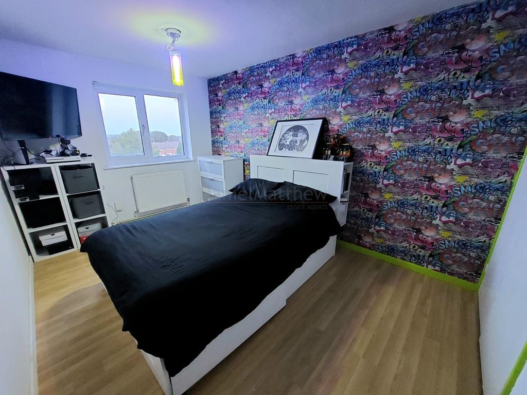 3 bed maisonette for sale in Tidenham Road, Ely, Cardiff CF5, £130,000