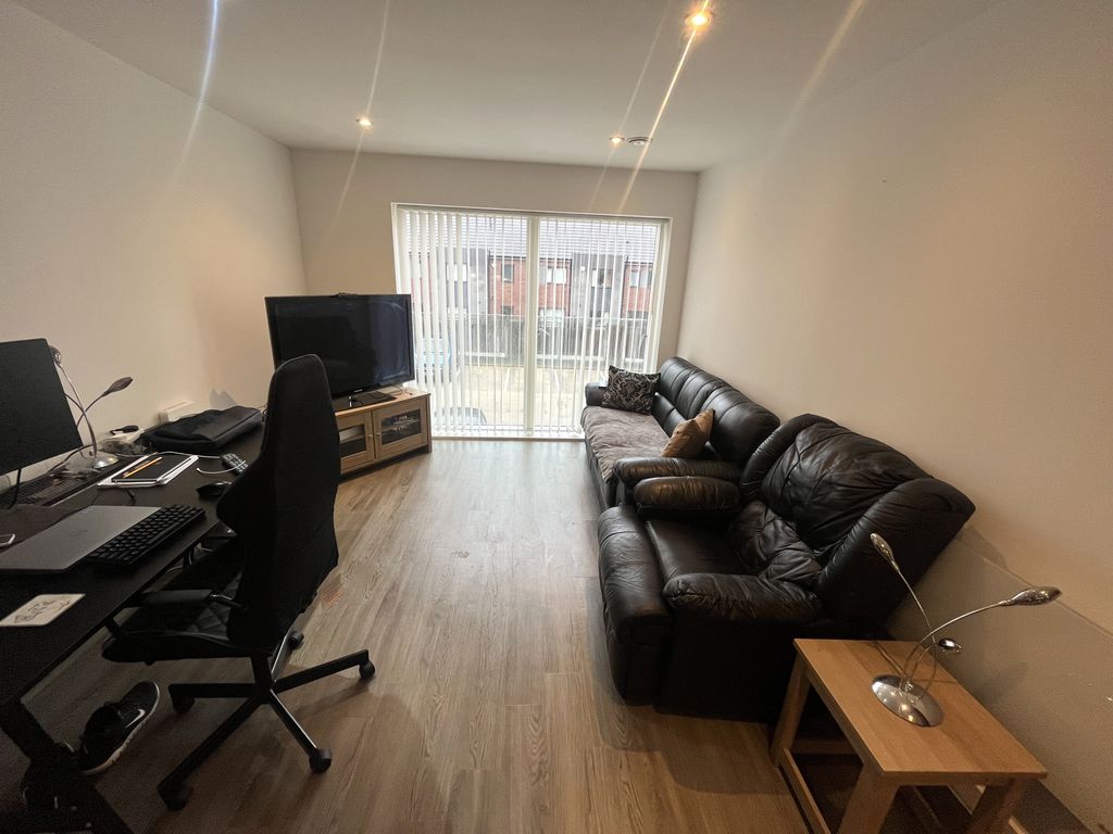 2 bed flat for sale in Anvil Place, Manchester M15, £195,000