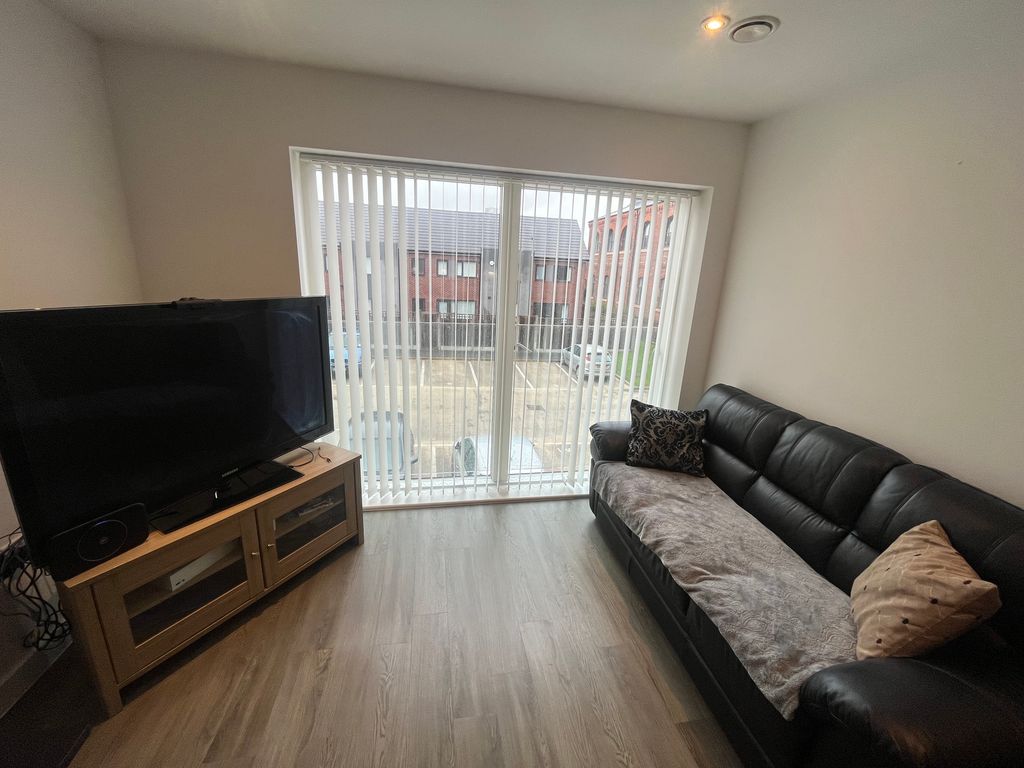 2 bed flat for sale in Anvil Place, Manchester M15, £195,000