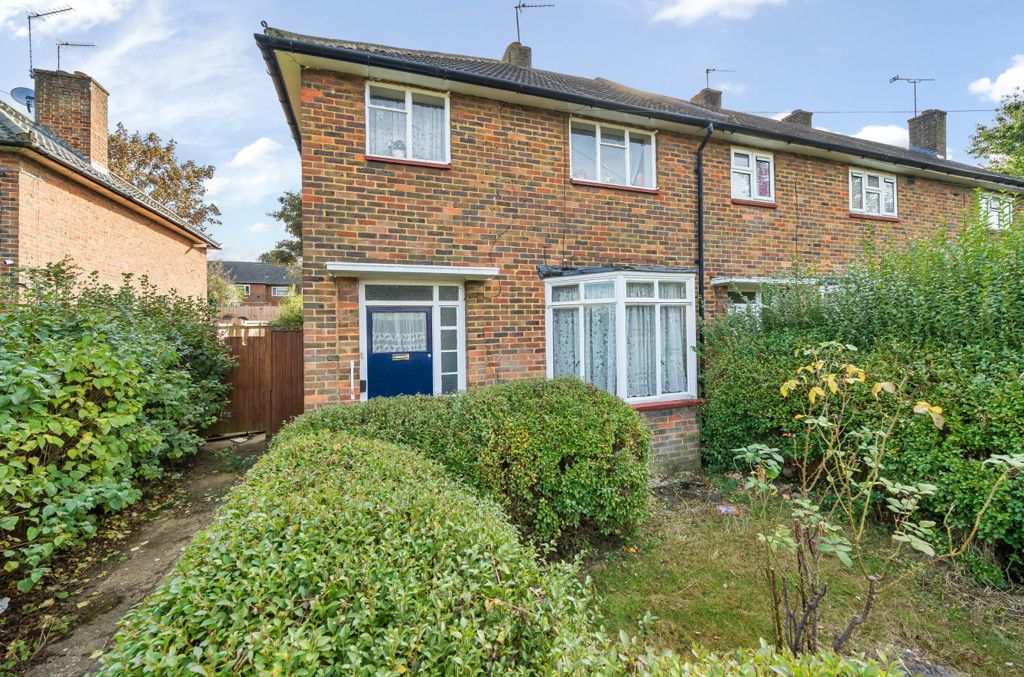 2 bed end terrace house for sale in Midfield Way, St. Pauls Cray, Orpington BR5, £270,000