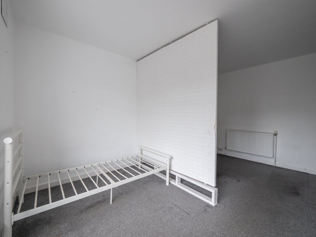 2 bed flat for sale in 251 Pilton Avenue, Edinburgh EH5, £140,000