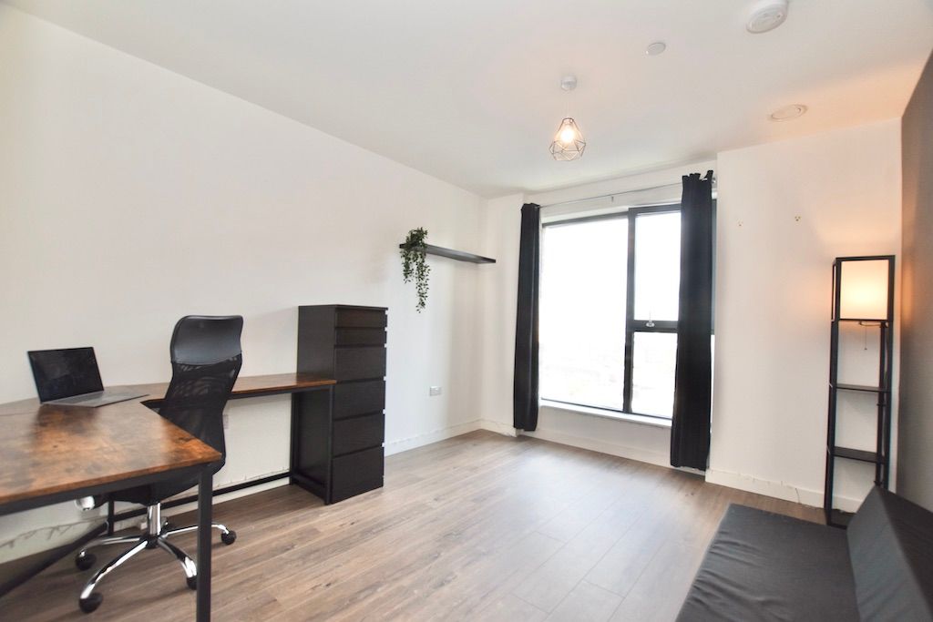 2 bed flat for sale in Headwater Point, London E3, £210,000