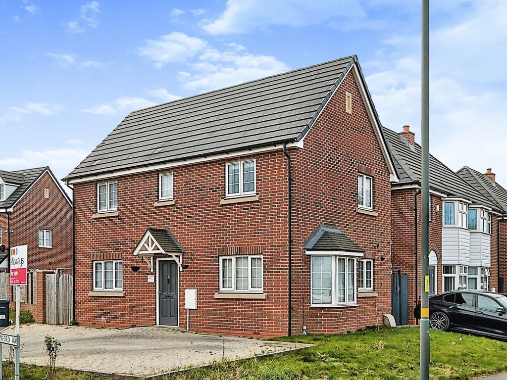 3 bed detached house for sale in Bromford Way, Birmingham B36, £280,000