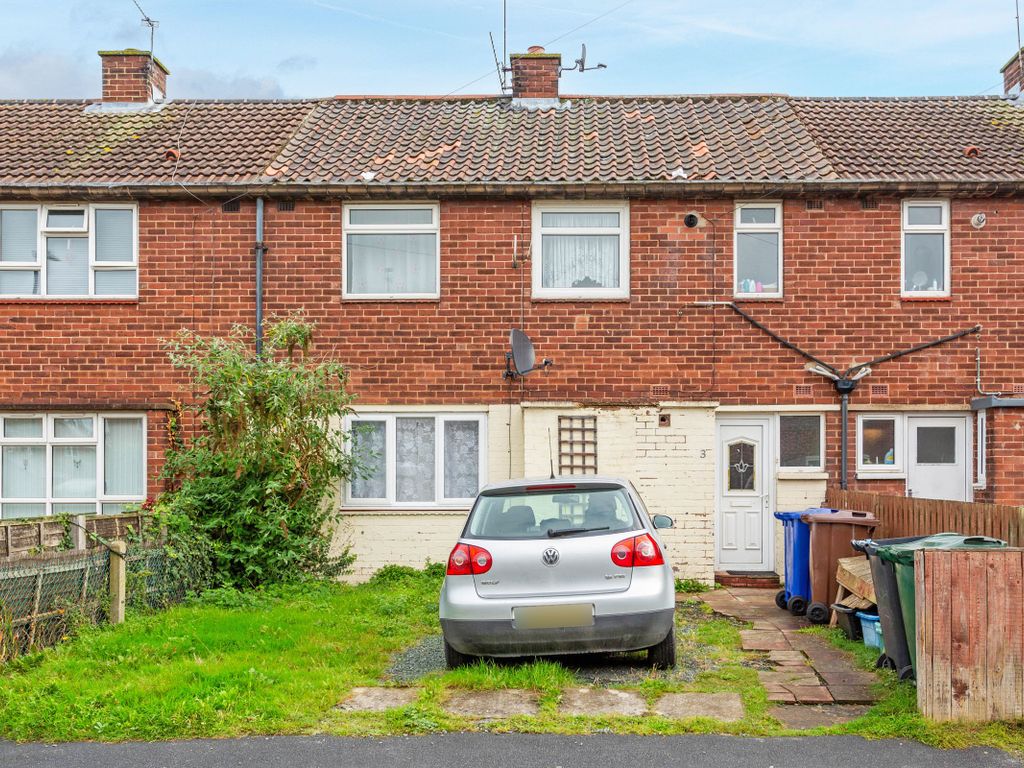 3 bed terraced house for sale in Lowther Drive, Selby YO8, £155,000