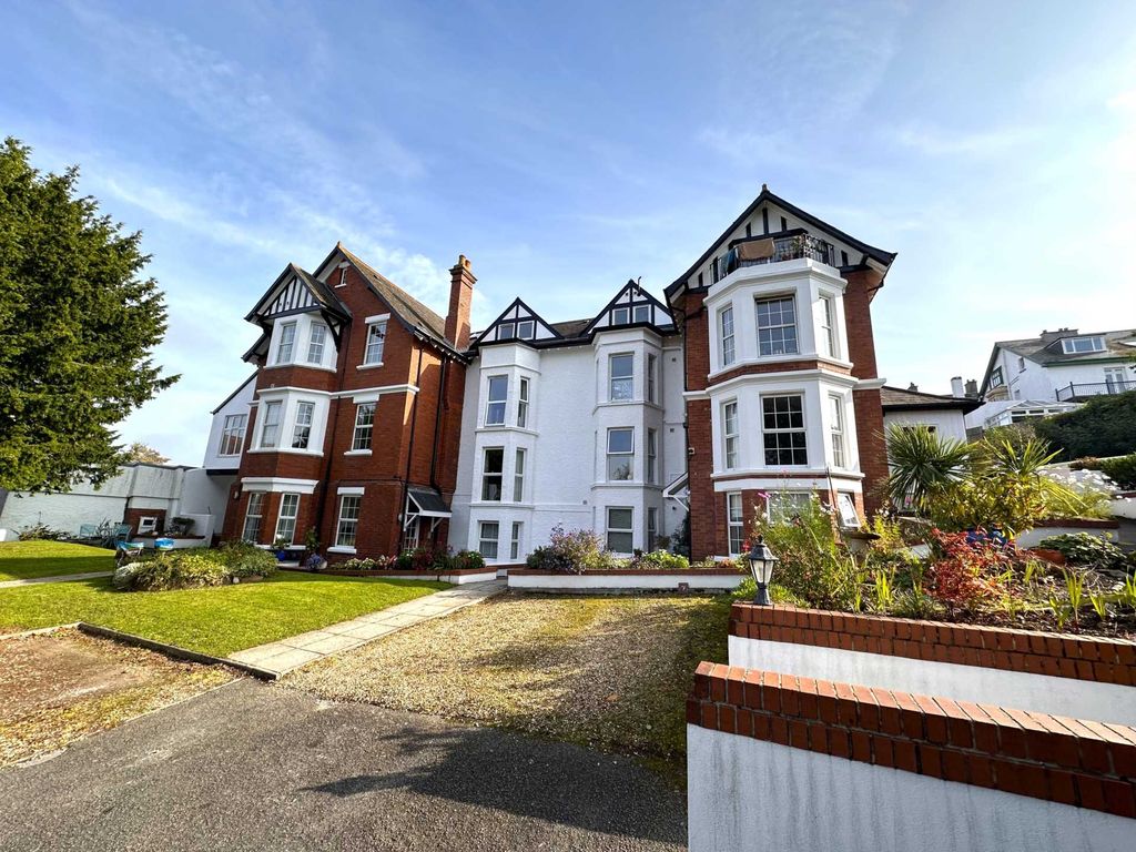 1 bed flat for sale in Montpellier Road, Exmouth EX8, £150,000