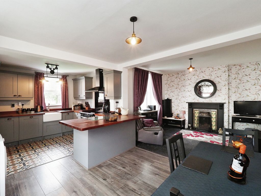 3 bed end terrace house for sale in London Road, Alvaston, Derby DE24, £210,000