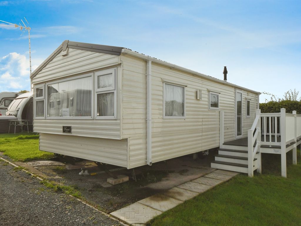2 bed mobile/park home for sale in Lincoln Road, Tuxford, Newark NG22, £40,000