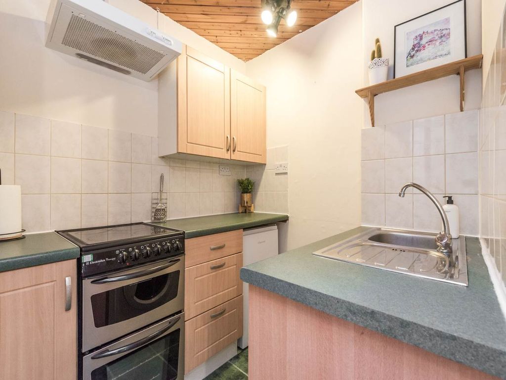 1 bed flat for sale in Halmyre Street, Leith, Edinburgh EH6, £145,000
