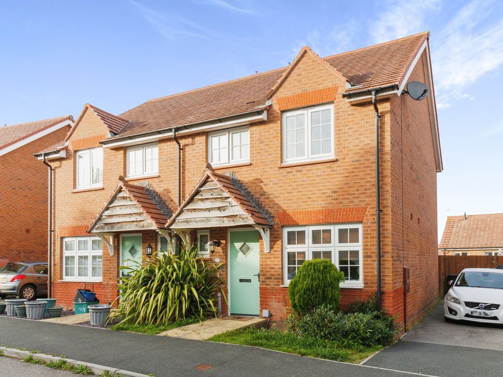 3 bed semi-detached house for sale in Meadow Rise, Newton Abbot, Devon TQ12, £280,000