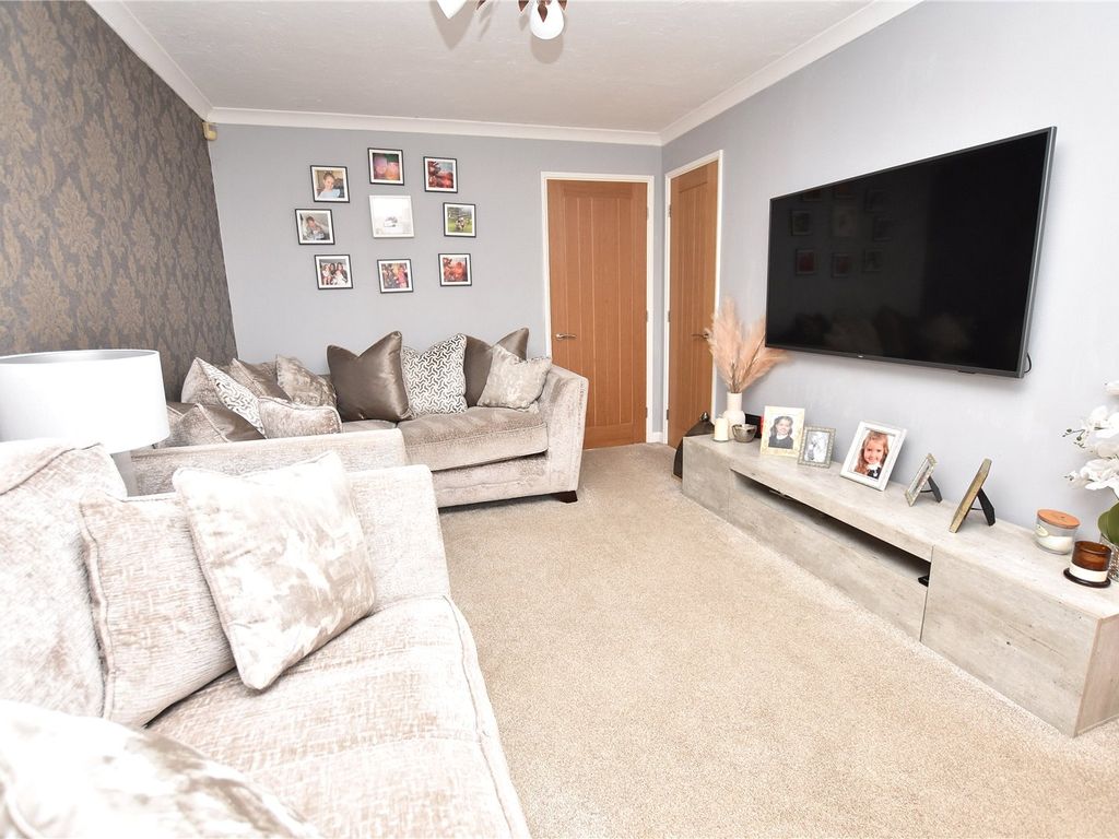 2 bed terraced house for sale in Temple Row Close, Leeds, West Yorkshire LS15, £220,000