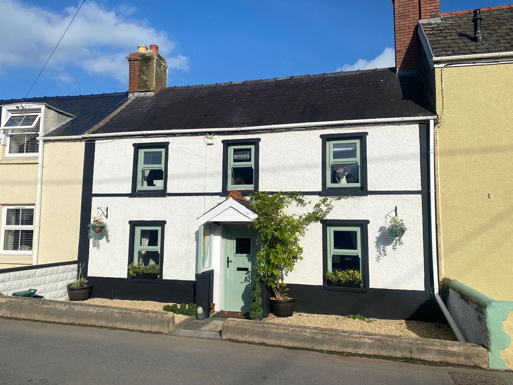 3 bed terraced house for sale in St Clears, Carmarthen SA33, £160,000