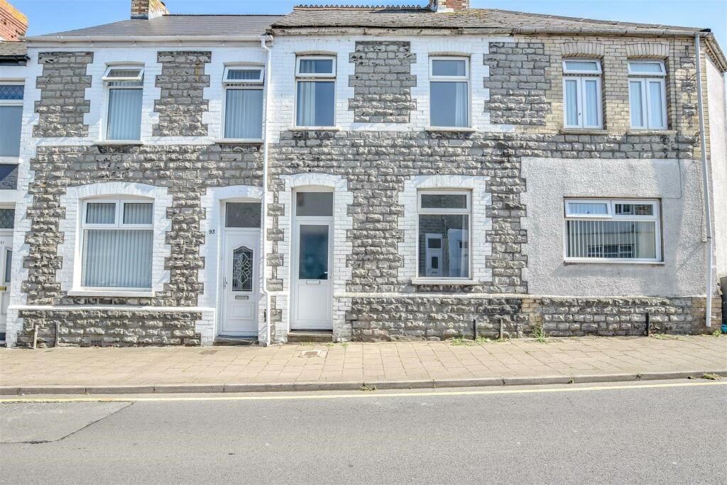 2 bed terraced house for sale in Barry Road, Barry CF63, £148,000