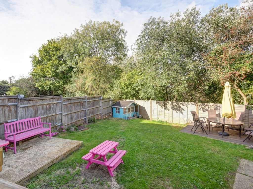 3 bed terraced house for sale in Danum Close, Hailsham BN27, £275,000