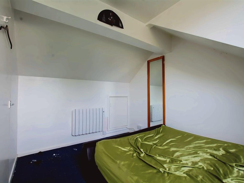 1 bed flat for sale in Regent Street, New Basford, Nottingham NG7, £35,000