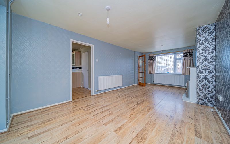 3 bed semi-detached house for sale in Avon Road, Melksham SN12, £260,000