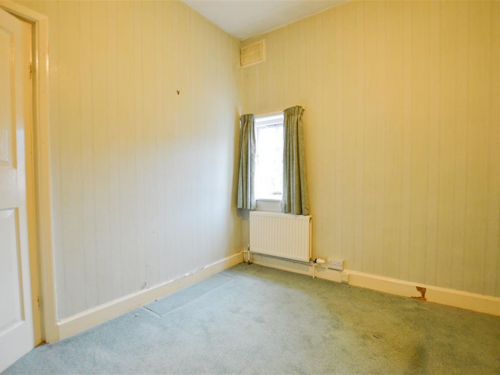 2 bed terraced house for sale in Boston Road, Sleaford NG34, £113,000