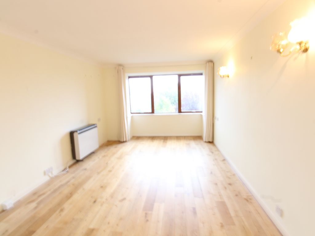 1 bed flat for sale in Shaftesbury Avenue, Southampton SO17, £90,000