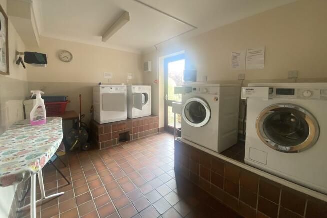 1 bed flat for sale in Shaftesbury Avenue, Southampton SO17, £90,000