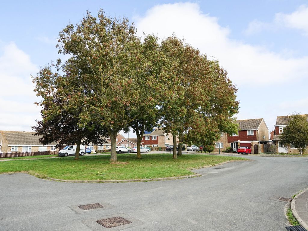 3 bed semi-detached bungalow for sale in Wren Crescent, Bognor Regis PO22, £319,950