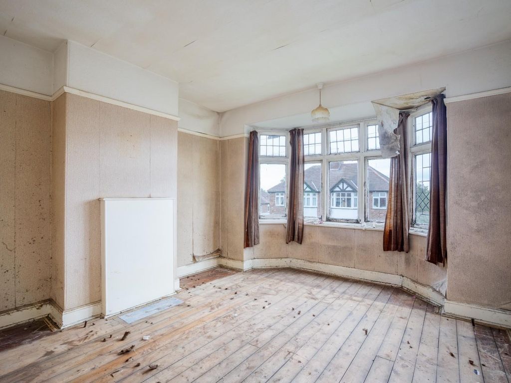 3 bed semi-detached house for sale in Malvern Avenue, York YO26, £300,000