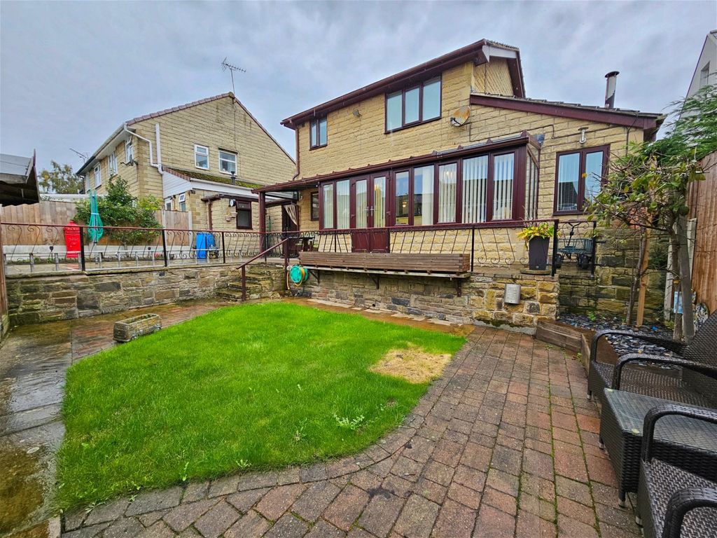 3 bed detached house for sale in Stoney Gate, High Green, Sheffield S35, £325,000