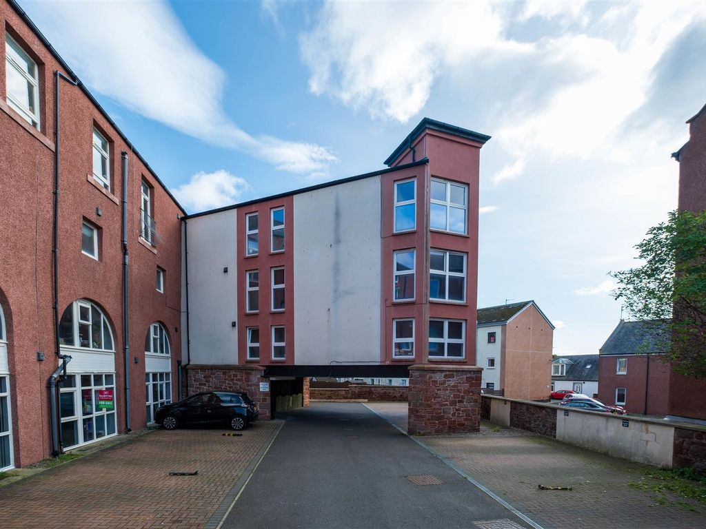 2 bed flat for sale in Marine Court, Hill Road, Arbroath DD11, £100,000