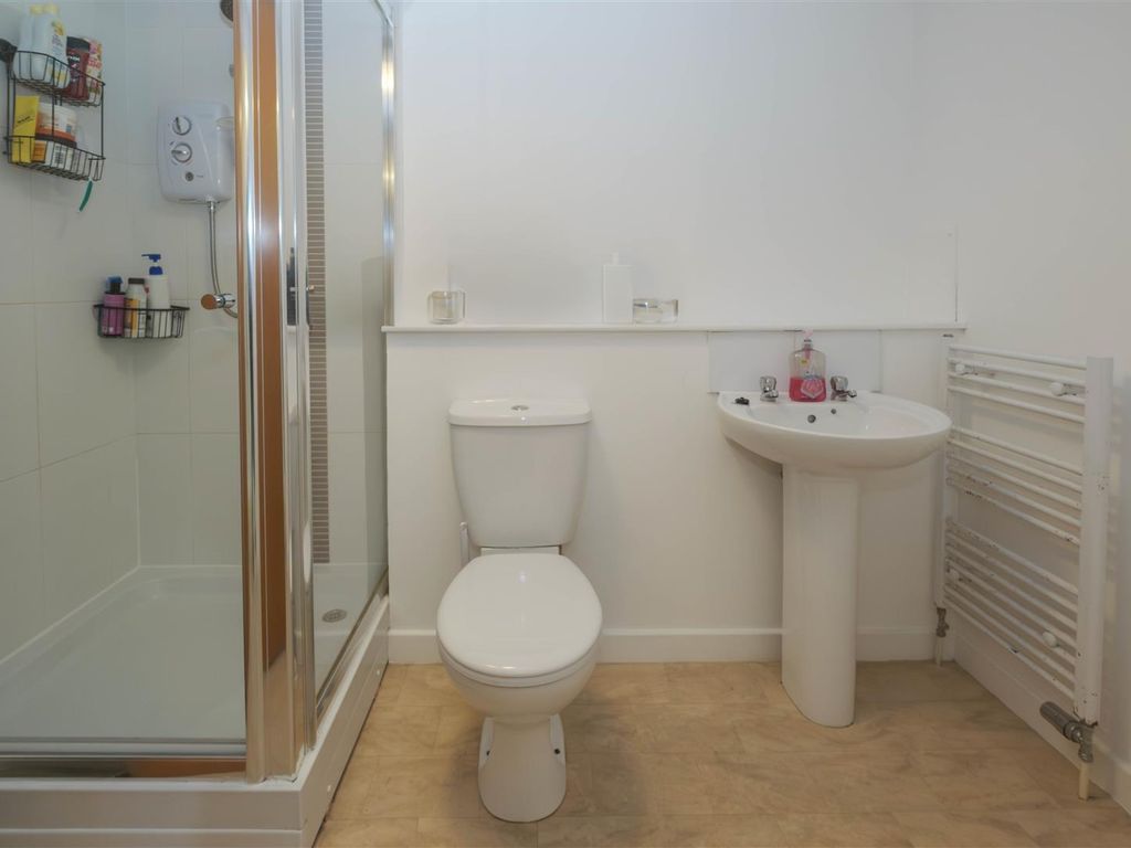 1 bed flat for sale in Marine Court, Hill Road, Arbroath DD11, £75,000