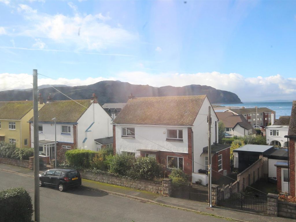 3 bed detached house for sale in Llys Helyg, Deganwy, Conwy LL31, £295,000