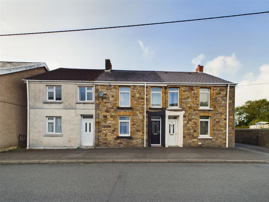3 bed terraced house for sale in Betws Road, Betws, Ammanford SA18, £125,000