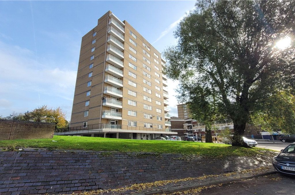 1 bed flat for sale in Westwell Close, Orpington, Kent BR5, £165,000