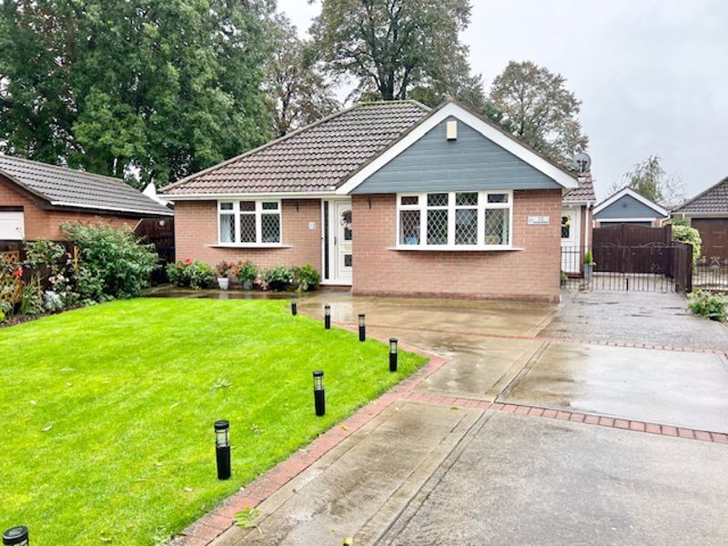 2 bed detached bungalow for sale in Meadowbank, Great Coates, Grimsby DN37, £275,000