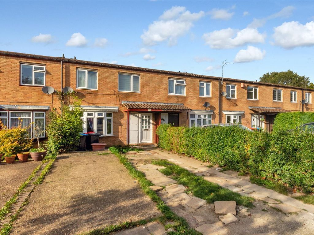 3 bed terraced house for sale in Bayard Avenue, Downs Barn, Milton Keynes MK14, £305,000